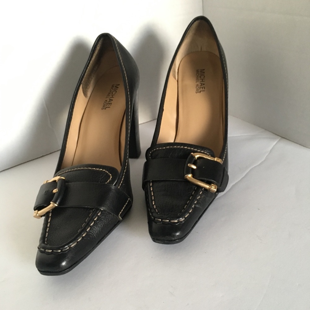 Michael Michael Kors black leather pump shoes  heels  8 1/2 M
